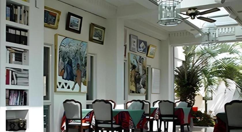 Arabian Art Hotel & Gallery อนจูกุ ภายนอก รูปภาพ