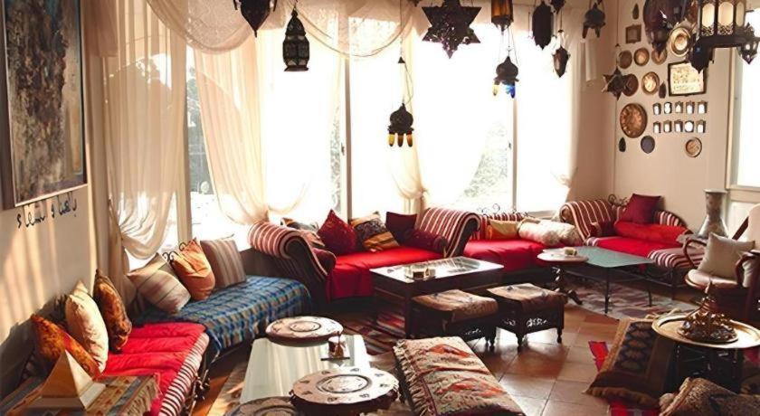 Arabian Art Hotel & Gallery อนจูกุ ภายนอก รูปภาพ
