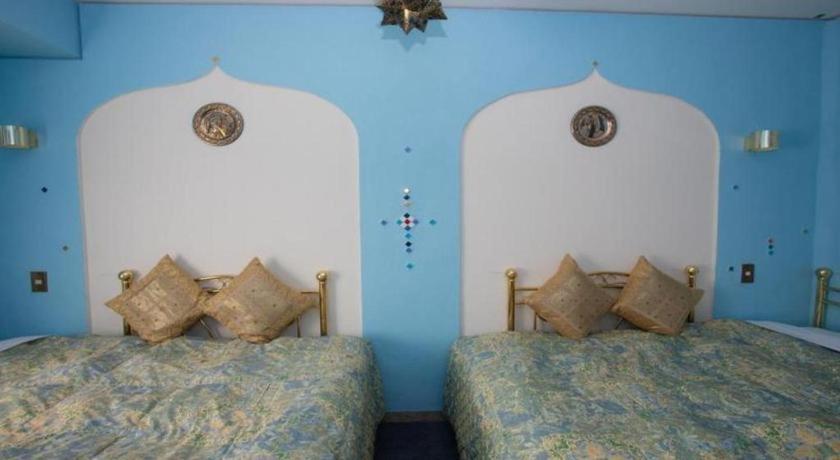 Arabian Art Hotel & Gallery อนจูกุ ภายนอก รูปภาพ