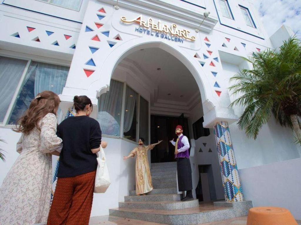 Arabian Art Hotel & Gallery อนจูกุ ภายนอก รูปภาพ