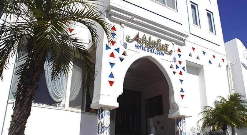 Arabian Art Hotel & Gallery อนจูกุ ภายนอก รูปภาพ