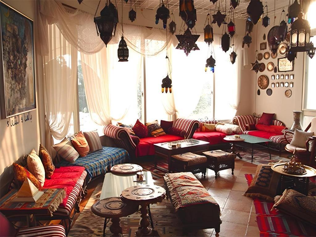 Arabian Art Hotel & Gallery อนจูกุ ภายนอก รูปภาพ